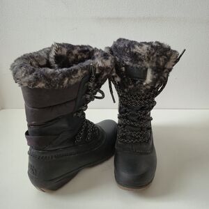 The North Face Shellista Faux Fur Waterproof Winter Boots